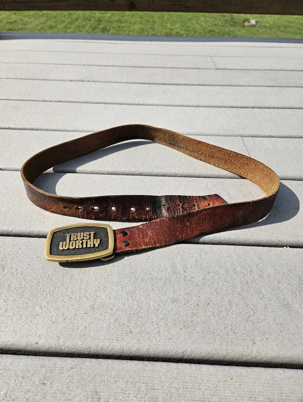 70s Vintage TRUSTWORTHY Brass Buckle Boho Western Sunburst Tooled Leather Belt
